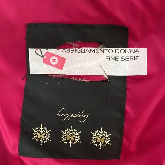 MaxMara NWOT fuchsia quilted down jacket with genuine fur